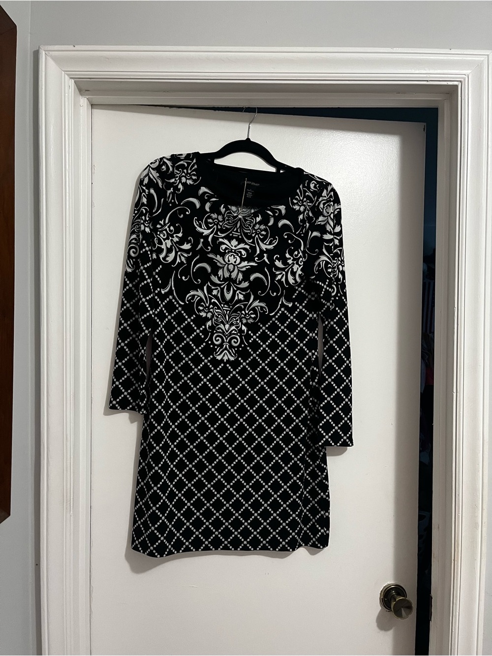 Like New Market Black & White Shop Dress